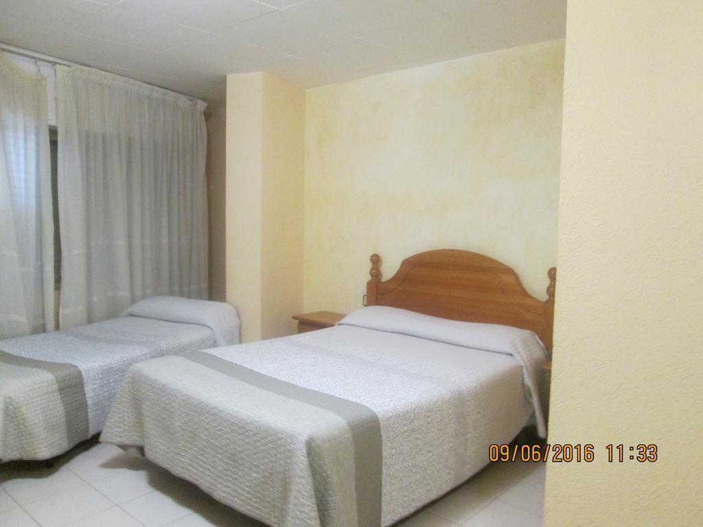 Pensio L'Avi Pep Hotel Saus Luaran gambar