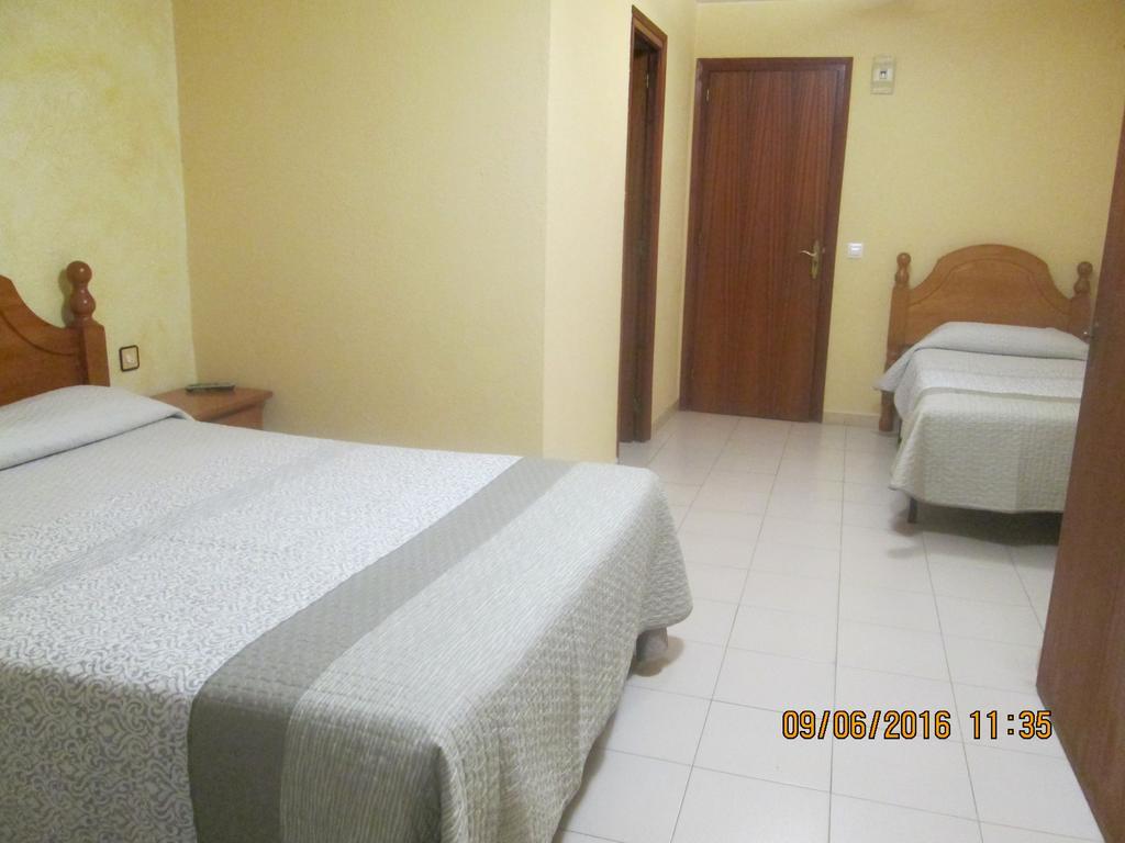 Pensio L'Avi Pep Hotel Saus Luaran gambar